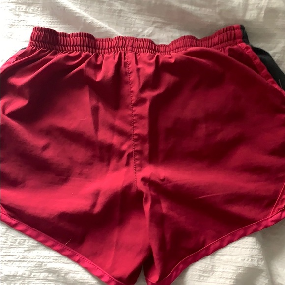 NIKE Girls Medium Dri-Fit Shorts - Picture 3 of 4